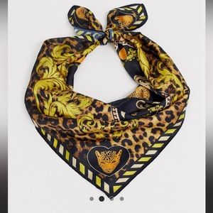 Monki chain print scarf in black